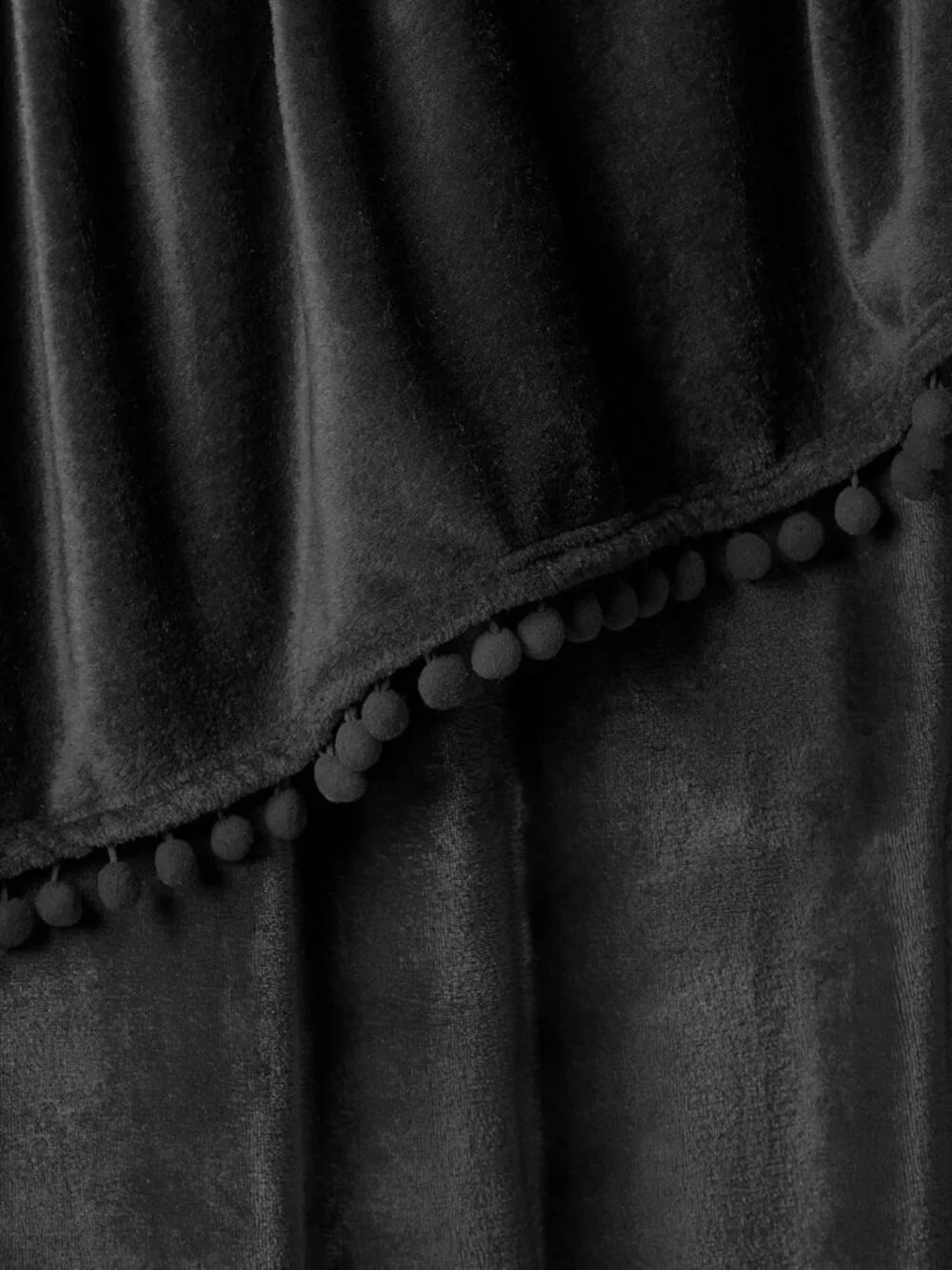 Pom Pom Fringe Velvet Blanket 50x60
